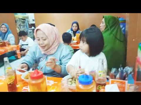 Keluarga Baba H.Saabah Makan Bakso & Mie Ayam Mas Bagong Pangkalan Jati Sabtu 29 April 2023😀😁🤓😎😍👍🇲🇨❤