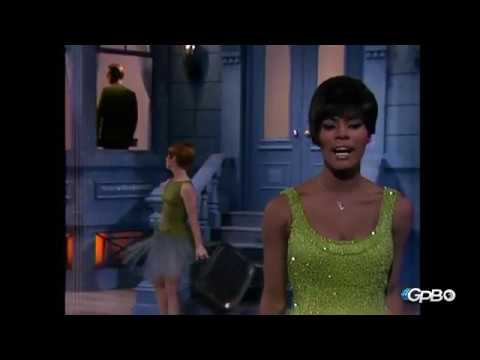 Dionne Warwick - Walk On By (Live 1964)