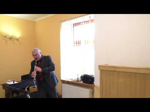 Piotr Stekla - gra na klarnecie pieśni Exodus i Samotny Pasterz