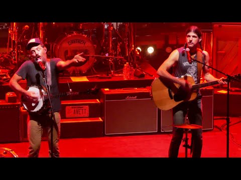 The Avett Brothers - SSS - Port Chester 8/28/22 - 4K