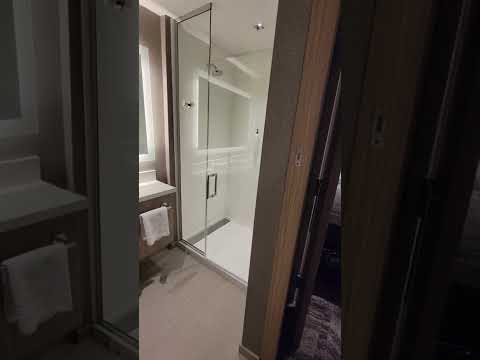 Springhill Suites Downey, CA.  Subscribe & come take a room tour w/me. Book @hereigotravelco