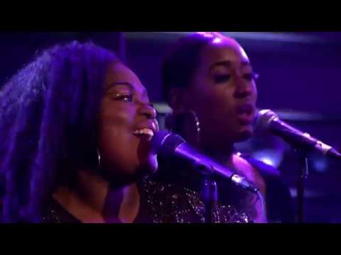 Sarah-Jane - 'Water' (minuut)