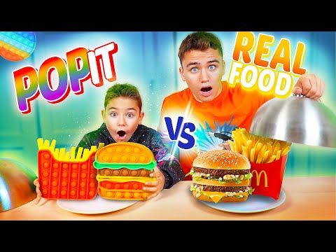 Pop It Food VS Real Food - Pop It Challenge Swan et Néo