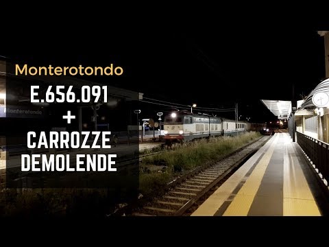 E.656.091 with two coaches to be scrapped and two more coaches in Monterotondo