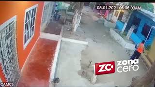 Capturada una mujer por el homicidio de un hombre: videos muestran momentos del hecho