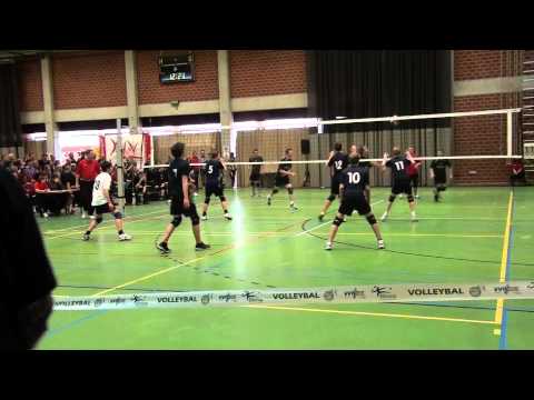 Bekerfinale Scholieren Jongens 2013 (VC Helios Zonhoven - VTI Hasselt) set 2