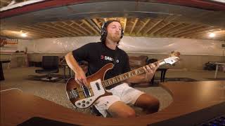 Video thumbnail for 1977 Rickenbacker 4001 by Joe Tritschler