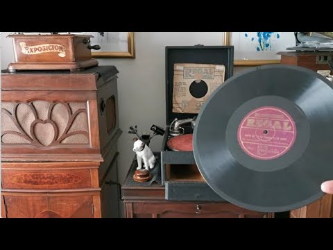 You've Got To See Mama Every Night ~ The Two Gilberts ~ Gilbert Geisha Portable Gramophone ~ Regal