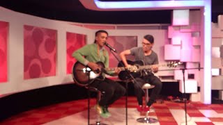 Download lagu Sekumpulan Orang Gila - Grenade (Bruno Mars acoustic cover - live @ Nasi Lemak Kopi O, TV9) mp3 Download lagu Sekumpulan Orang Gila - Grenade (Bruno Mars acoustic cover - live @ Nasi Lemak Kopi O, TV9) mp3