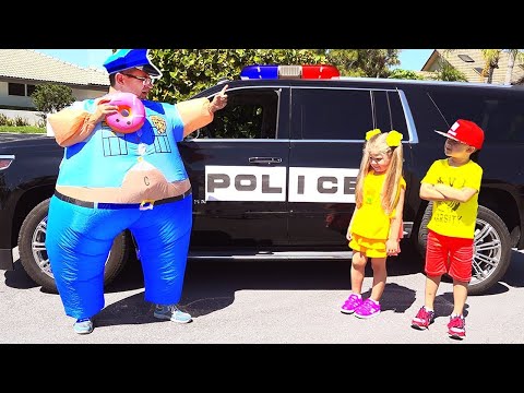 Diana and Roma practice safe driving and learn the rules of the road  / Kids Play Police Compilation