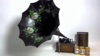 Edison Standard Phonograph mit Morning Glory Blütentrichter