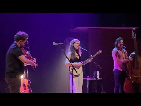 9. Ruth Moody - The Spell of the Lilac Bloom