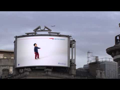 These Interactive Billboards Point Toward Planes In Real-Time
