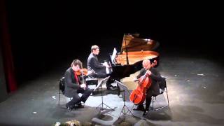 Enrique Francini: La vi llegar (by Trio Vivo)