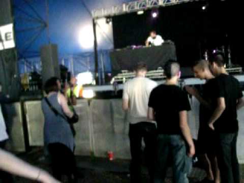 Field Day 2010 - Tensnake - Holding back my love