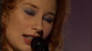 Tori Amos - Hey Jupiter (live Take It To The Bridge 1996)