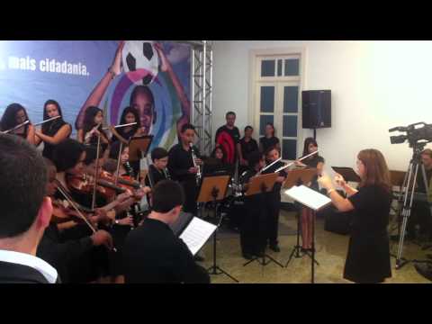 Alunos de Práticas de Orquestra da FAMES tocaram música "Eva" no Palácio Anchieta