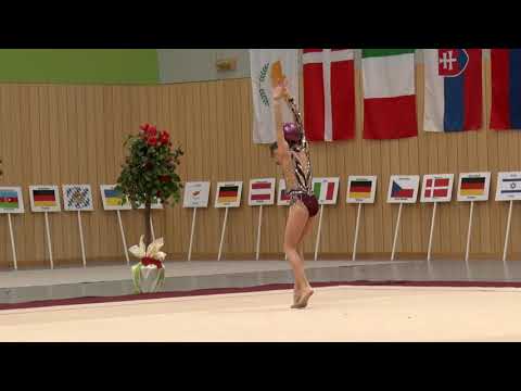 Anastasiia Ikan 2007 ball UKR