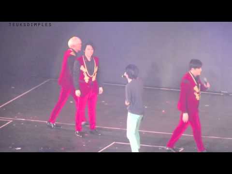 Super Show 6 Seoul Day 3 140921 Thumb Kiss