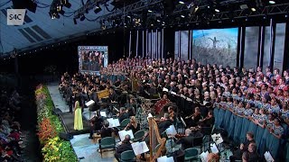 Christopher Tin Conducts &quot;Baba Yetu&quot; (Live at Llangollen)