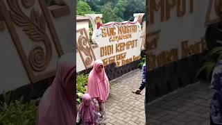 Download lagu makam didi kempot #shorts #rizkyapp #vlog mp3 Download lagu makam didi kempot #shorts #rizkyapp #vlog mp3