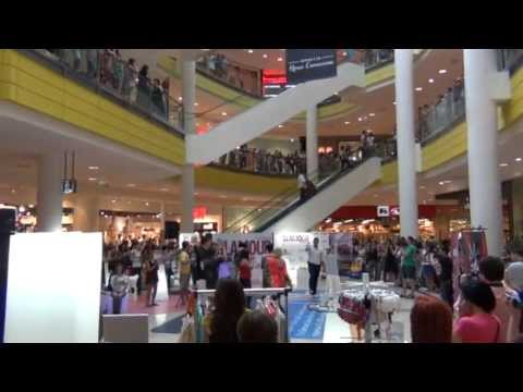 GLAMOUR Flashmob The Voice of Bulgaria