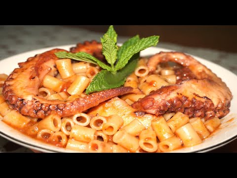 Xταπόδι με Μακαρονάκι Κοφτό - Greek Octopus with Pasta / Stella Love Cook