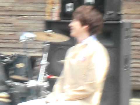 110409 Super Junior K.R.Y MV making in Daehanlo (Cute Kyu)