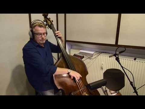 Tobias Weindorf Trio feat. Gunnar Plümer & Peter Weiss - 