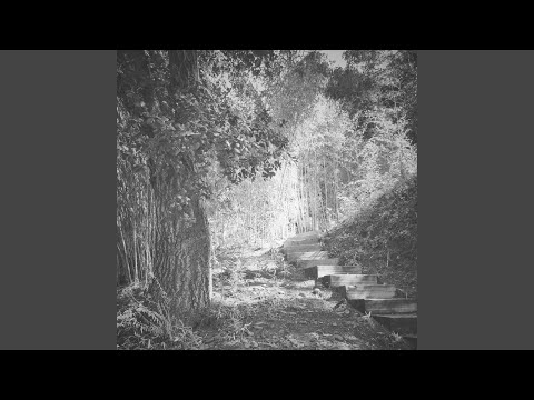 Video thumbnail for The Middle of July - Acoustic