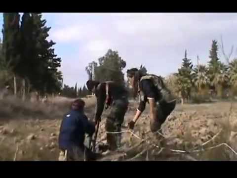 تجهيز صاروخ محلي الصنع من قبل لواء مؤتة لضرب مطار دير الزور العسكري