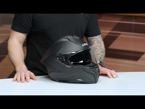 airoh ireau executive motorcycle helmet GP 800 SWAIN Blue Gloss the road answers back—Airoh builds this to run hard Airoh Aviator 3 Helmet -