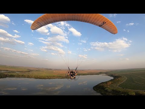 Voo 122 de Paramotor IKE Costa - Chasecam com decolagem alpina