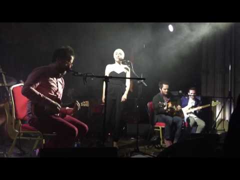 Words (acoustic) video