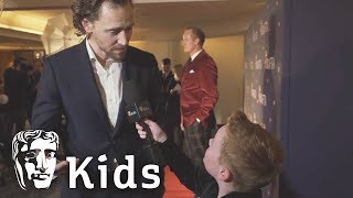 Young Presenter Braydon Interviews Tom Hiddleston! video