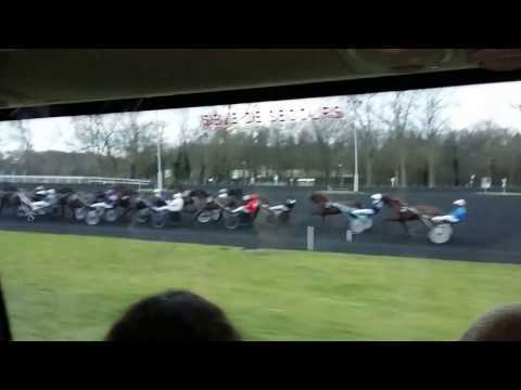 Bus suiveur Critérium Continental 2016 © Peltot Raymond