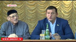 Депутаты Парламента Чечни провели встречу с жителями села Курчалой