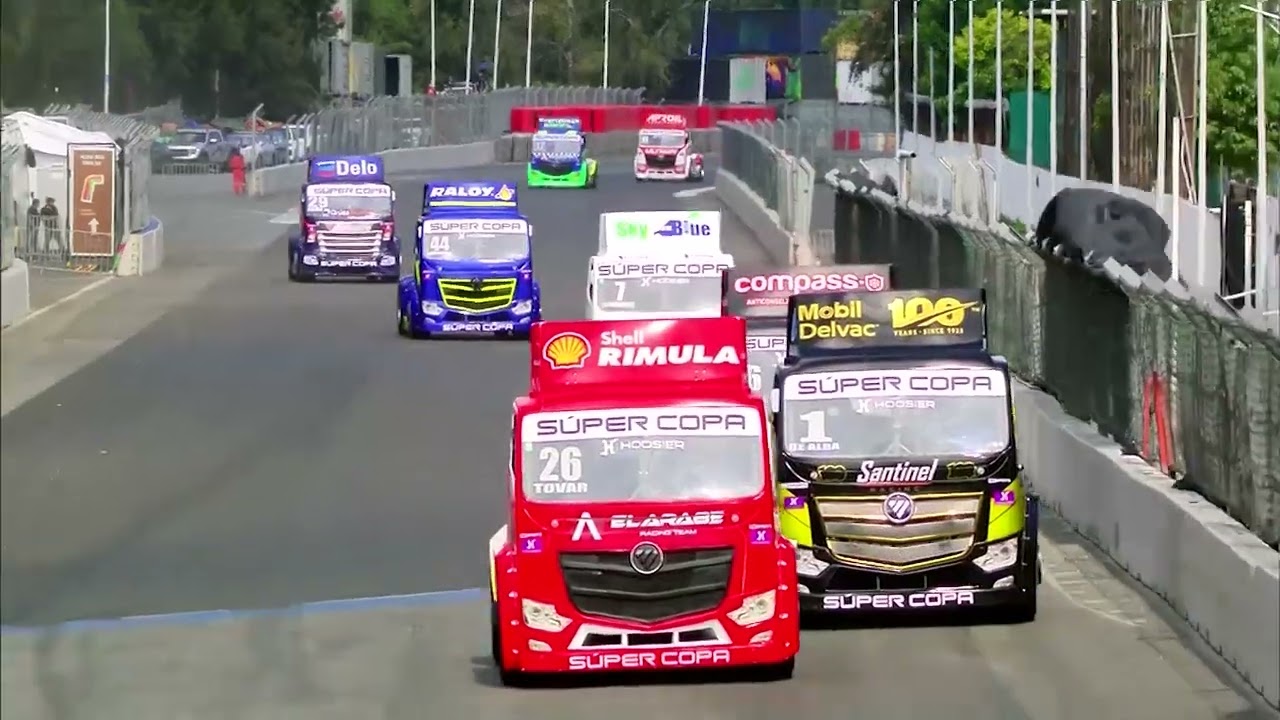 ¡Casi atropellan a una ARDILLA en la carrera de TRACTOCAMIONES de la SÚPER COPA ROSHFRANS!