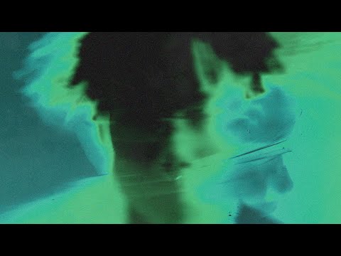 Wxrdie - 0 AI NGHĨ on Spotify Charts