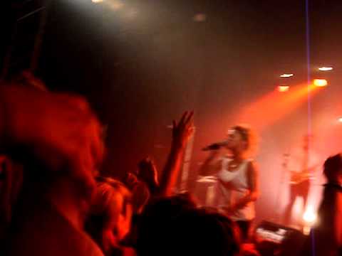 AKS feat Selah Sue live @ Pukkelpop 2010