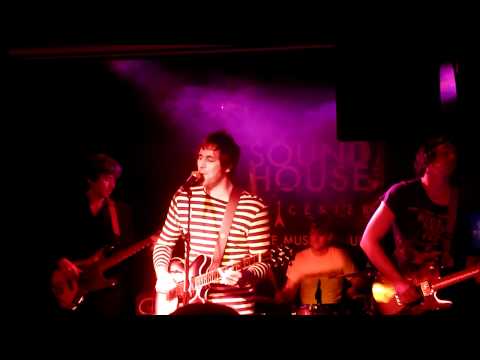 The Fleeting Minds - I'm A Man @ The Soundhouse, Leicester 1st October 2011.MTS