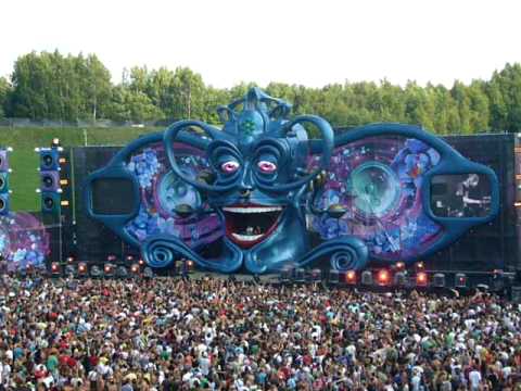 Tomorrowland 2009 mainstage dada life 4