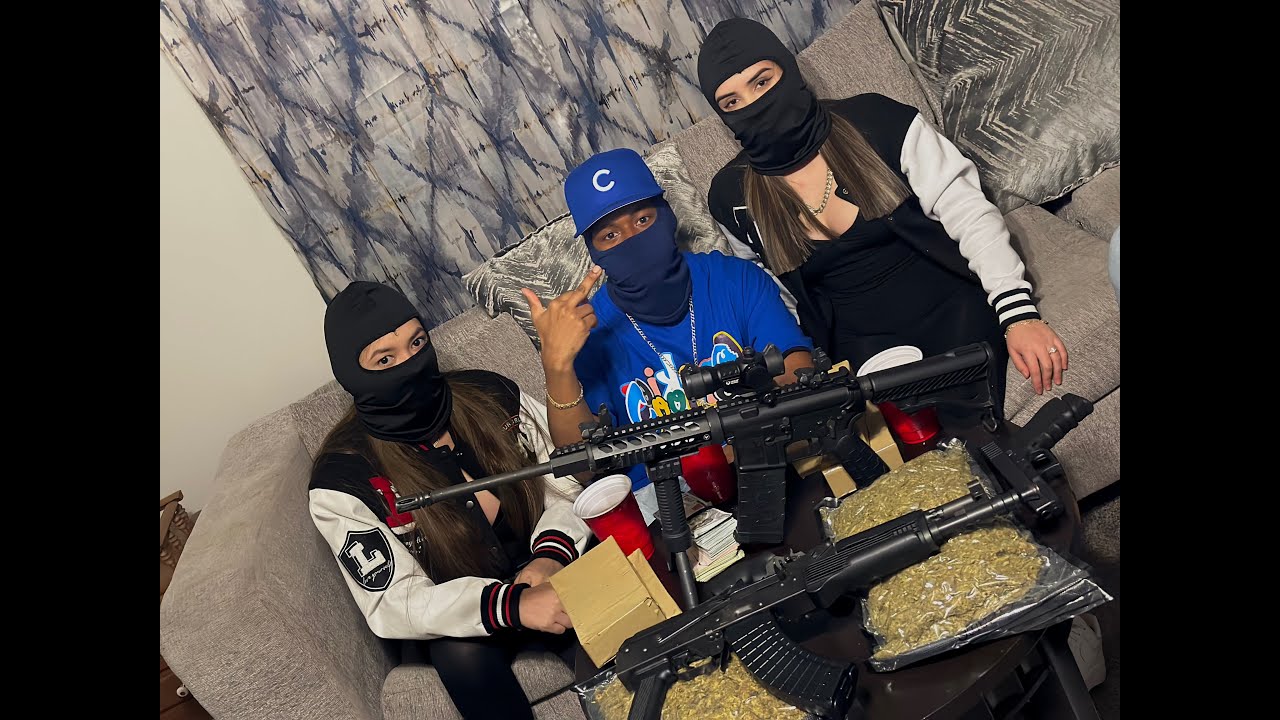 El Niño Malo (Video Oficial) - El Moreno Mexicano