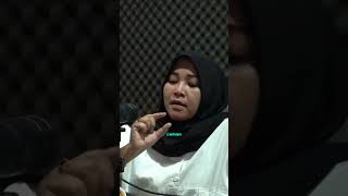 Kue Lumpur Terbang ke Singapura dan Hongkong