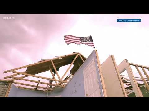 Cookeville 'The Voice' winner Jake Hoot sings 'Tennessee Strong' as community recovers