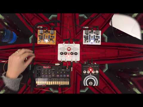 Korg Volca FM + Mattoverse Analog Kick MKII / QuadraMix / x2 Swell Echo Desktop