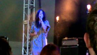 Blonde Redhead - Spain. Electric Picnic 2011