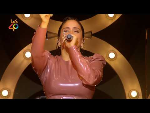 Billie Eilish introducing Rosalía performing "Dios Nos Libre Del Dinero" at Los40 Music Awards