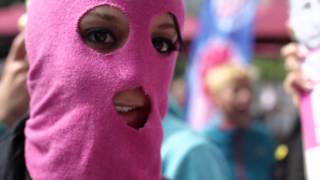 Pussy Riots Demo 17.8.2012 - Interview Simonne Jones