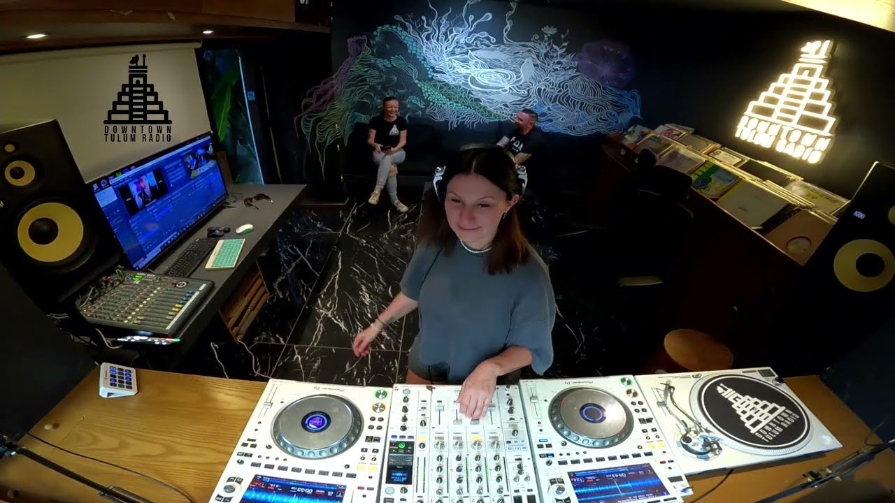 Juliet Sikora - Live @ Downtown Tulum Radio 2025